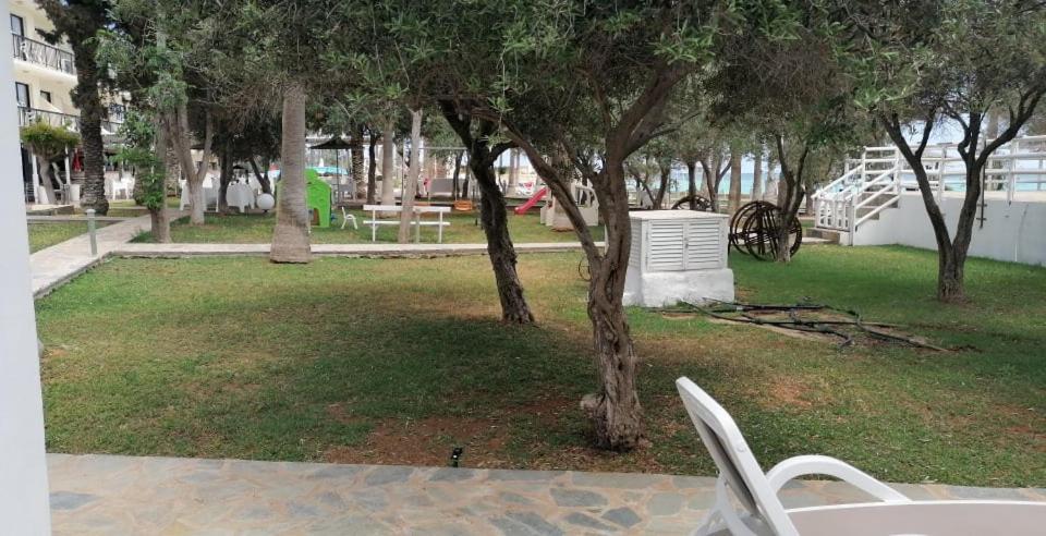Simos Magic Beach Hotel Apts Agia Napa Exterior foto