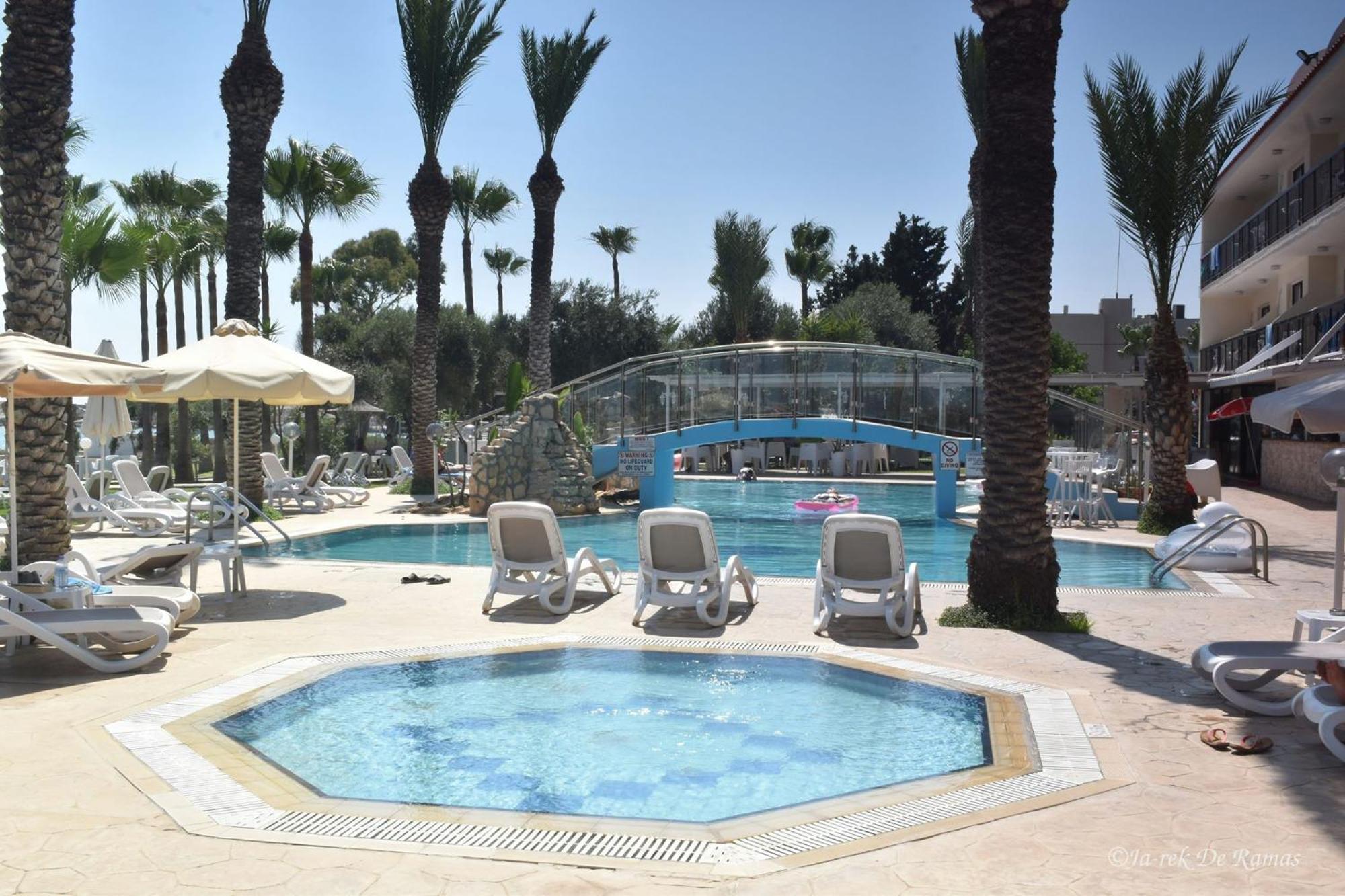 Simos Magic Beach Hotel Apts Agia Napa Exterior foto